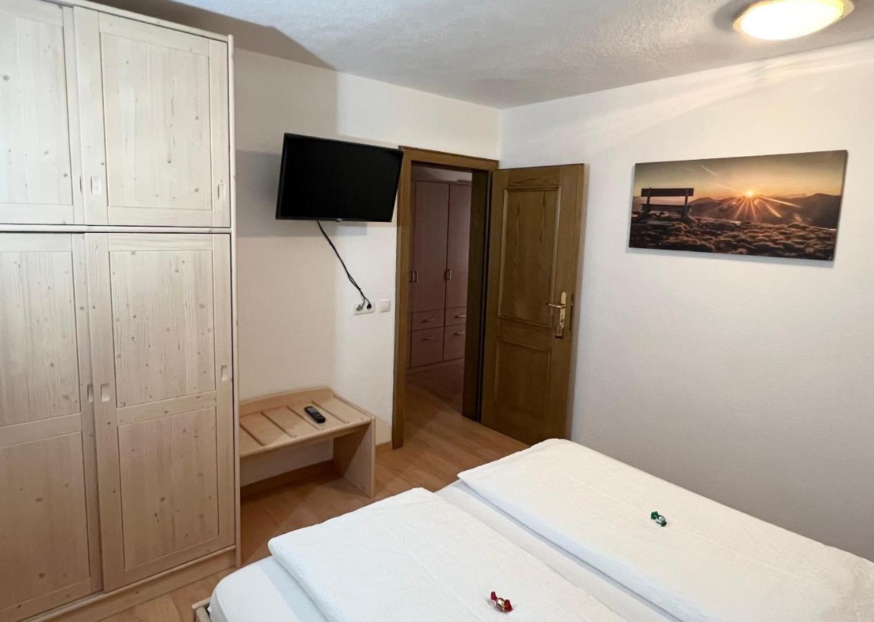 Residence Vajolet San Cassiano エクステリア 写真