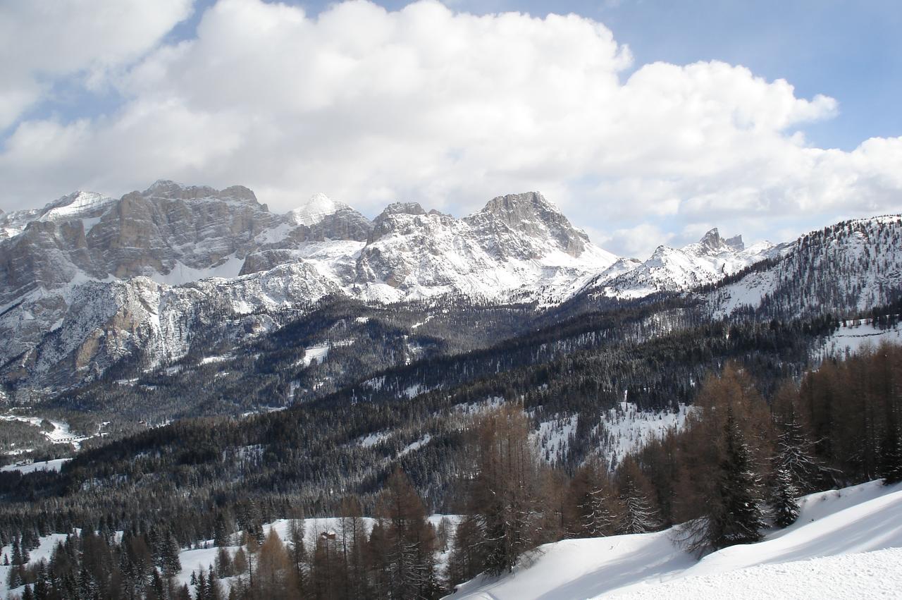 Residence Vajolet San Cassiano エクステリア 写真